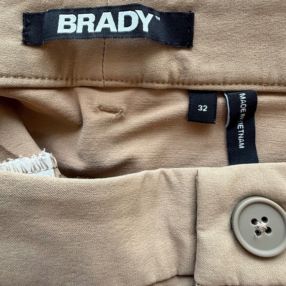 BRADY Mens Tan Chino Golf Pants Size 32 Flat Front Stretch Performance - Picture 3 of 7